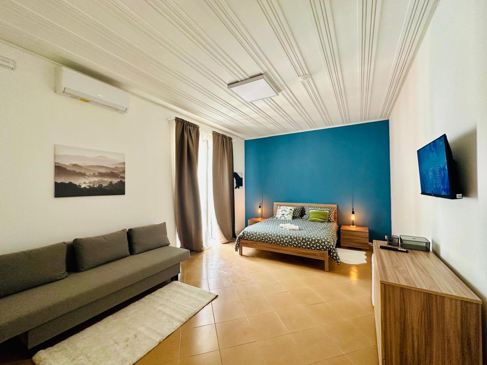 Sicilian Vibes House In Centro Apartment คาตาเนีย ภายนอก รูปภาพ
